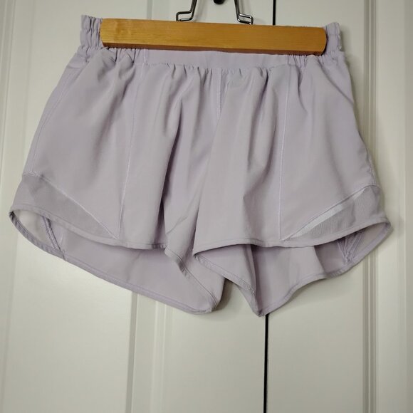 Lululemon Women's Lavender Dew Hotty Hot Low Rise Lined Athletic Shorts Size 4 - Picture 1 of 6